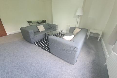 3 bedroom house to rent, Moorland Road, Leeds LS6