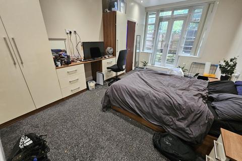 9 bedroom house to rent, St Michaels, Leeds LS6