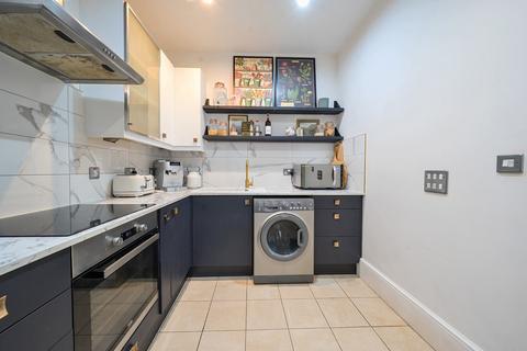 1 bedroom flat for sale, North Square, Fareham PO17