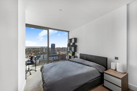 2 bedroom flat for sale, Carrara Tower, 1 Bollinder Place, London