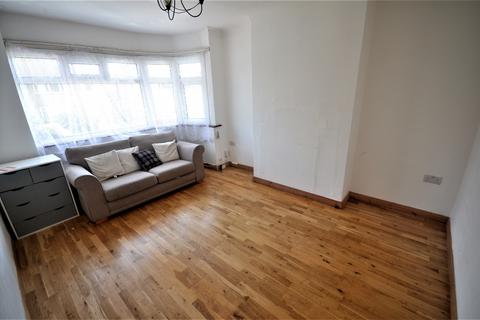 2 bedroom maisonette to rent, Erith Crescent, RM5 3JJ