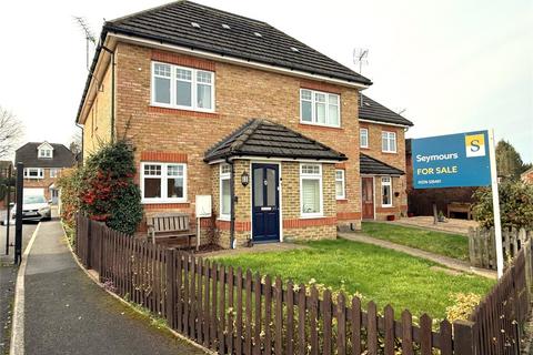 Guildford Road, Surrey GU18