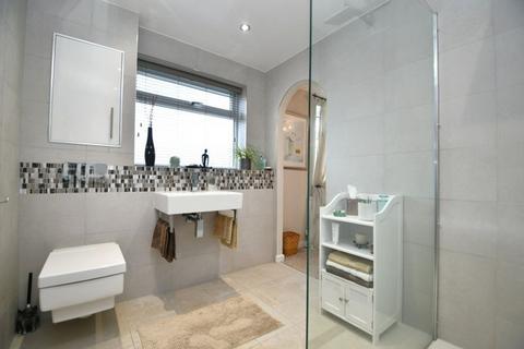 undefined, Riding Close, Tyldesley, M29