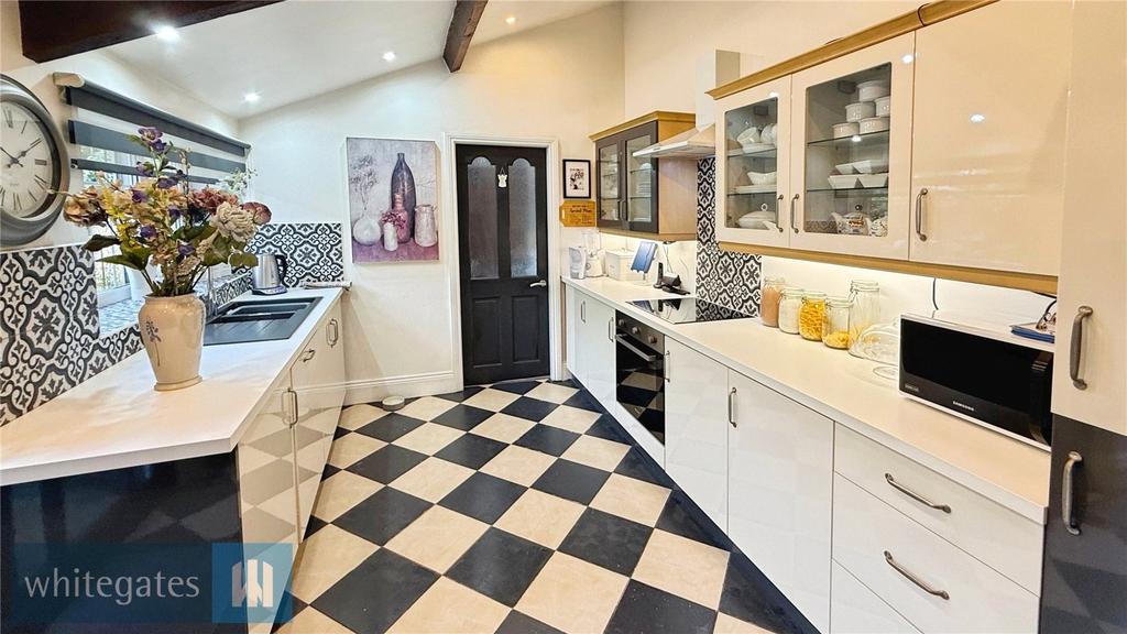 Fitted Kitchen