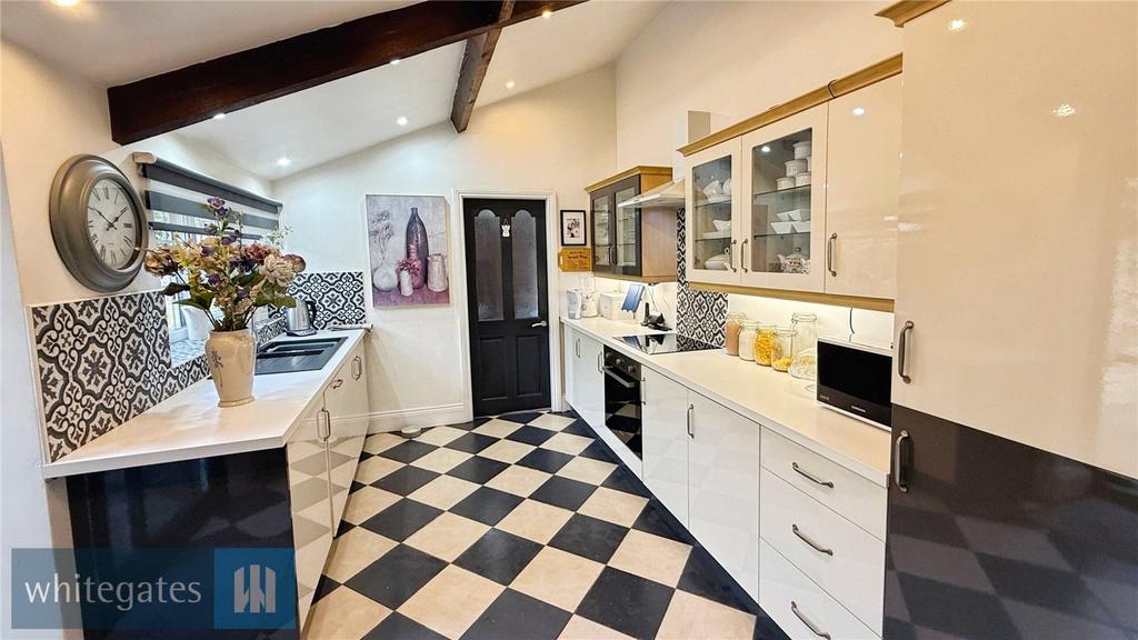 Fitted Kitchen