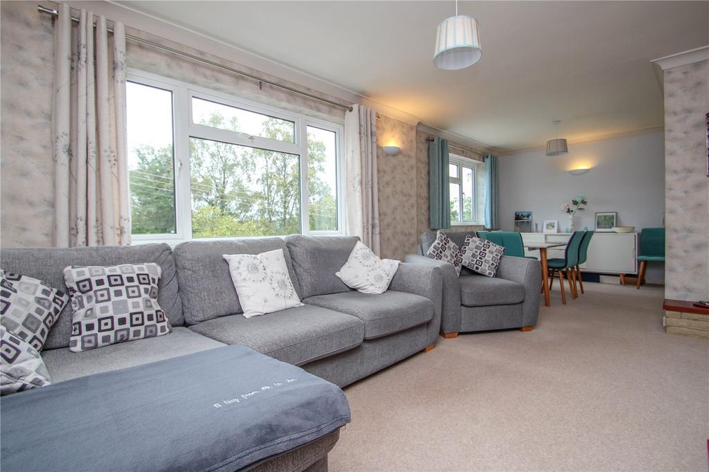 Sitting/Dining Room