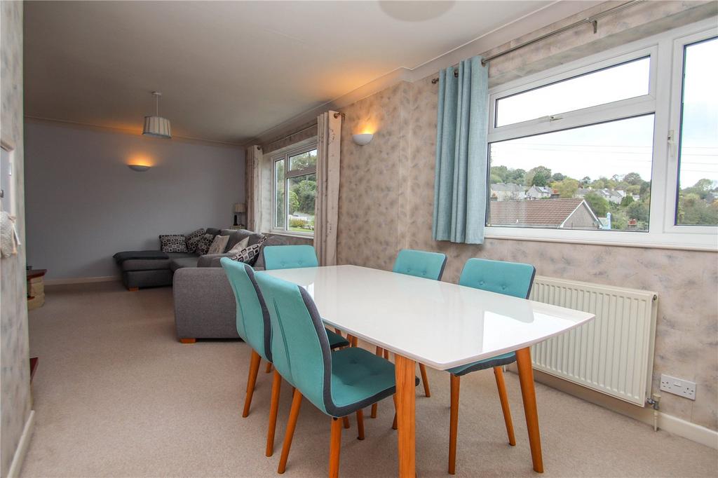 Sitting/Dining Room