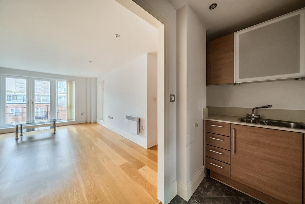 Sitting/Dining Room