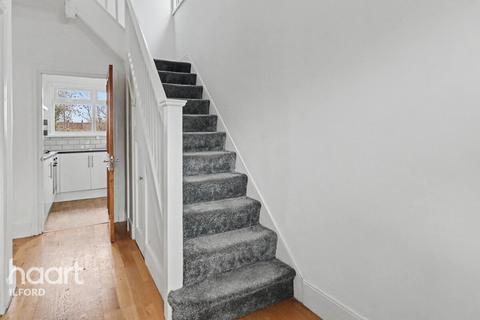 3 bedroom end of terrace house for sale, Benton Road, Ilford