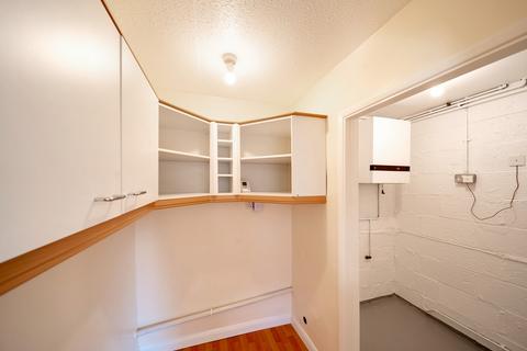 3 bedroom terraced house for sale, Fritton Court, Haverhill, CB9