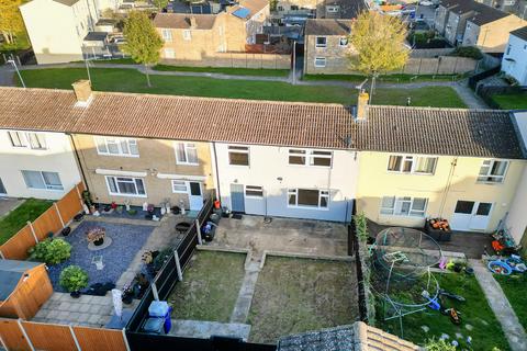 3 bedroom terraced house for sale, Fritton Court, Haverhill, CB9