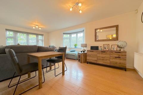 2 bedroom apartment for sale, Beaumont House, Wolverhampton WV10
