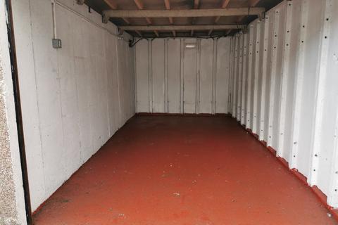 Garage to rent, Longstone Gardens, Edinburgh EH14