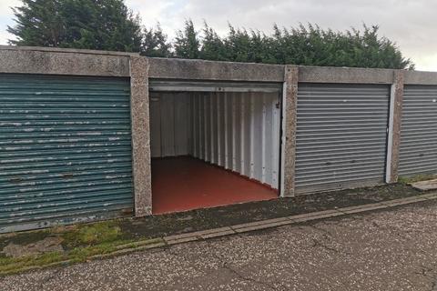 Garage to rent, Longstone Gardens, Edinburgh EH14