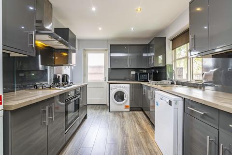 undefined, Hawton Crescent, Nottingham NG8