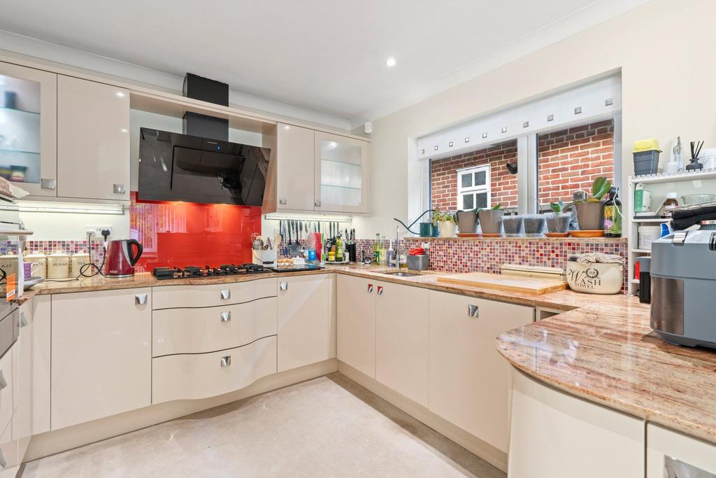 Kitchen/Breakfast Rm