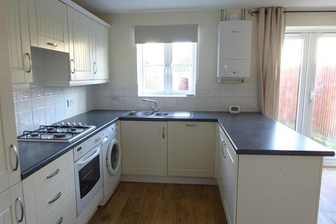 4 bedroom terraced house to rent, Bluebell Way, Carterton OX18