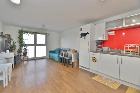 undefined, Honour Gardens, Dagenham, RM8