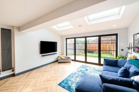 undefined, Pine Gardens, Horley RH6