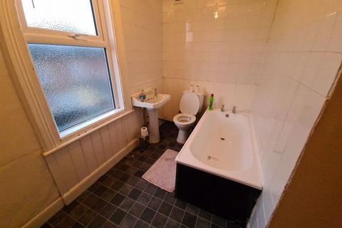 1 bedroom flat to rent, Hyde Park Road, Leeds LS6