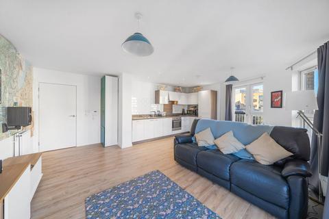 undefined, Connersville Way, Croydon CR0