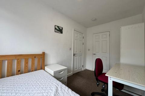 undefined, Room 3, Lansdowne Street, Birmingham, B18