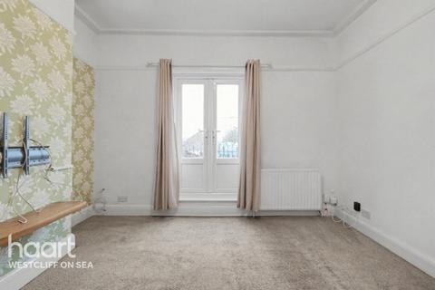 2 bedroom flat for sale, Hamstel Road, Southend-on-Sea