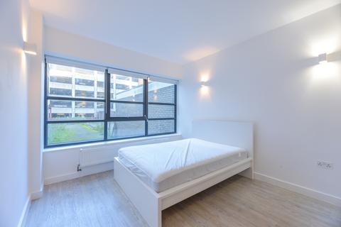 Studio to rent, College Road, Harrow HA1