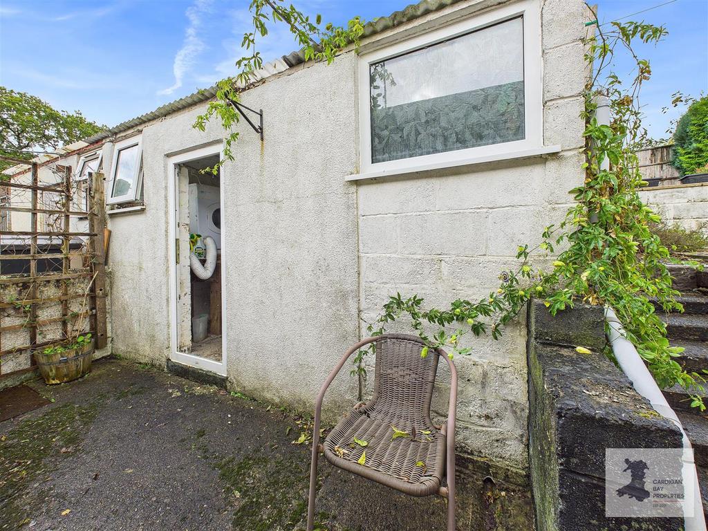 Garden shed