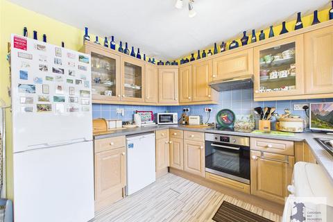 3 bedroom semi-detached bungalow for sale, Derwen Gardens, Adpar, Newcastle Emlyn