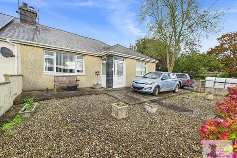 3 bedroom semi-detached bungalow for sale, Derwen Gardens, Adpar, Newcastle Emlyn