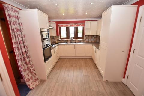 3 bedroom detached house for sale, Woolards Way, South Woodham Ferrers