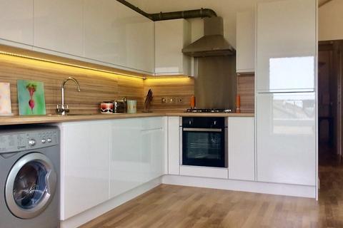 3 bedroom penthouse to rent, Raleigh Square, Raleigh Street, Nottingham NG7