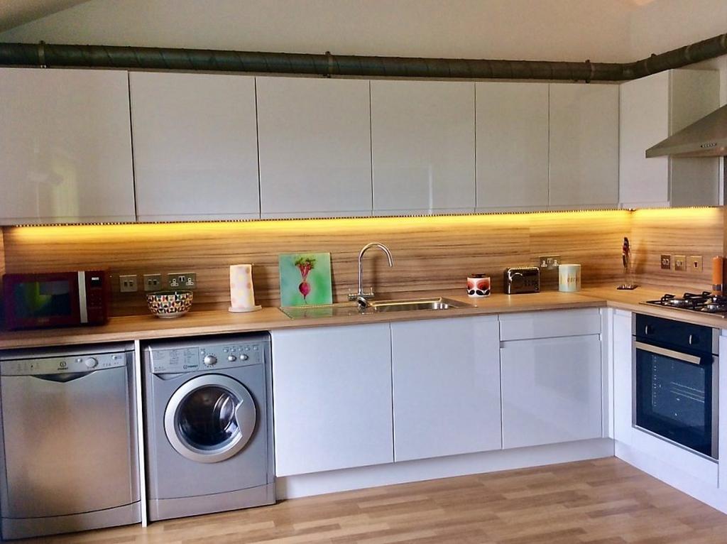 B-RS-66-KITCHEN-1030