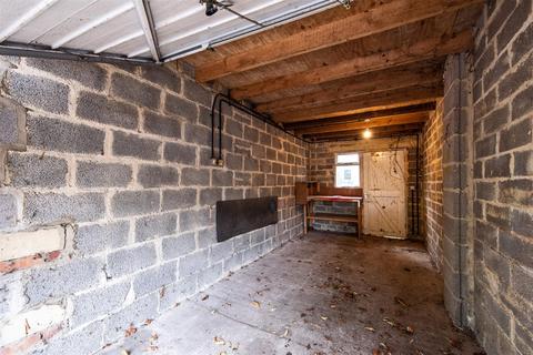 Garage to rent, Johnstone Street, Bathwick BA2