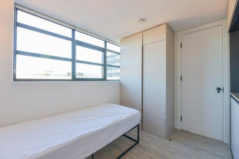Studio to rent, Harrow HA1