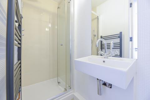 Studio to rent, Harrow HA1