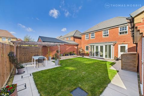 4 bedroom detached house for sale, Turnpike Close, St. Ives PE27