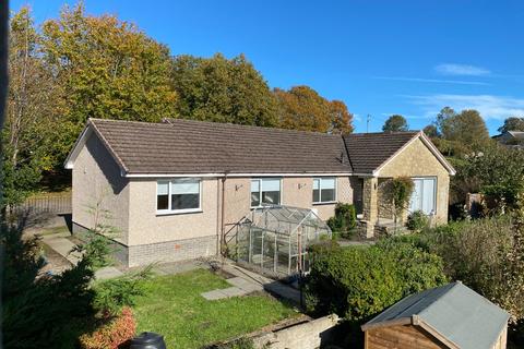 5 bedroom detached bungalow to rent, Manse Road, Milnathort, KY13