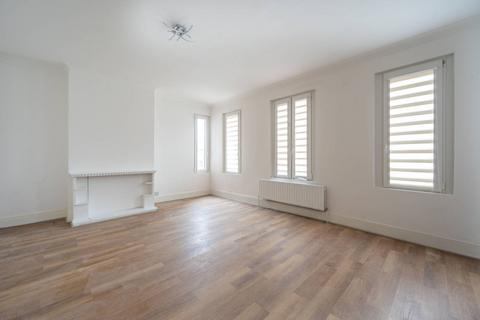 undefined, Chingford Road, Walthamstow, London, E17