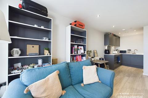 1 bedroom apartment to rent, Jesse Hartley Way, Liverpool