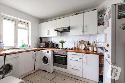 undefined, Alfreds Gardens, Barking, IG11