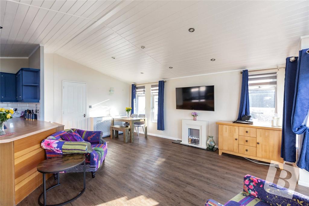 Lounge/Kitchen