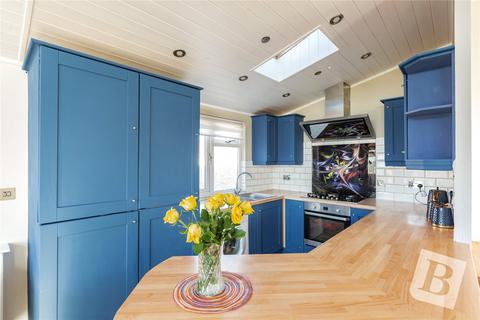 2 bedroom park home for sale, Palm Court, Hayes Country Park, Battlesbridge, Wickford, SS11