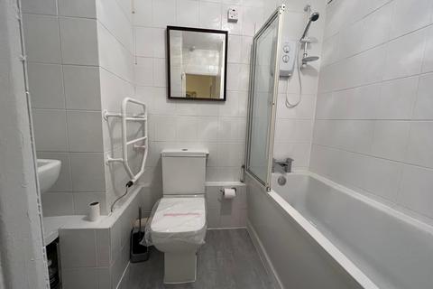 undefined, Perry Hill, London SE6