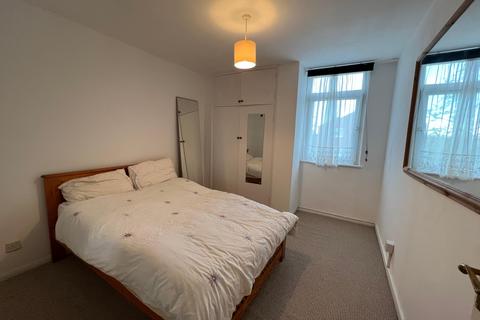 undefined, Perry Hill, London SE6