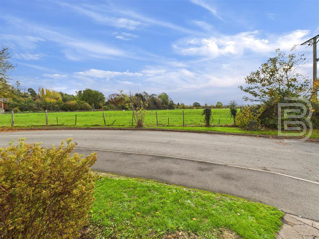 CAM05587 G0-PR0068-STILL007.jpg