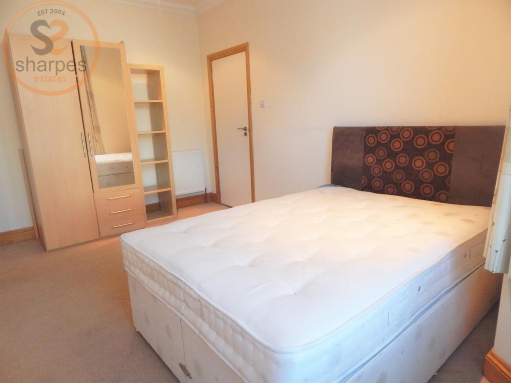 1.Bedroom.JPG