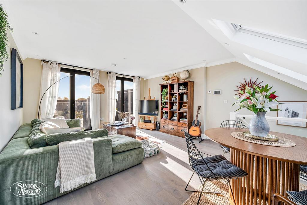 90a Darwin Road-2.jpg