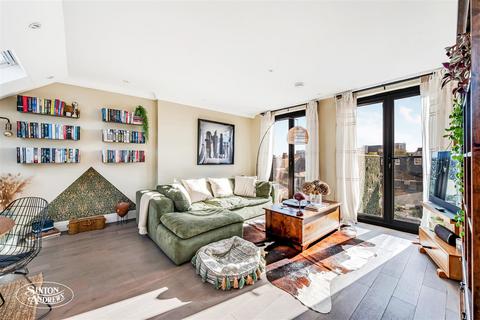 2 bedroom apartment for sale, Darwin Road, South Ealing
